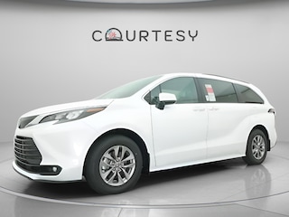 2026 Toyota Sienna XLE Van Passenger Van