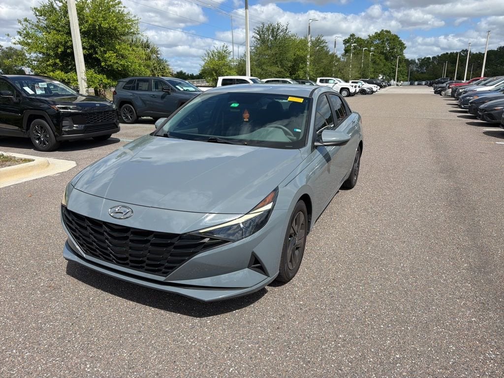 Used 2021 Hyundai Elantra SEL Sedan