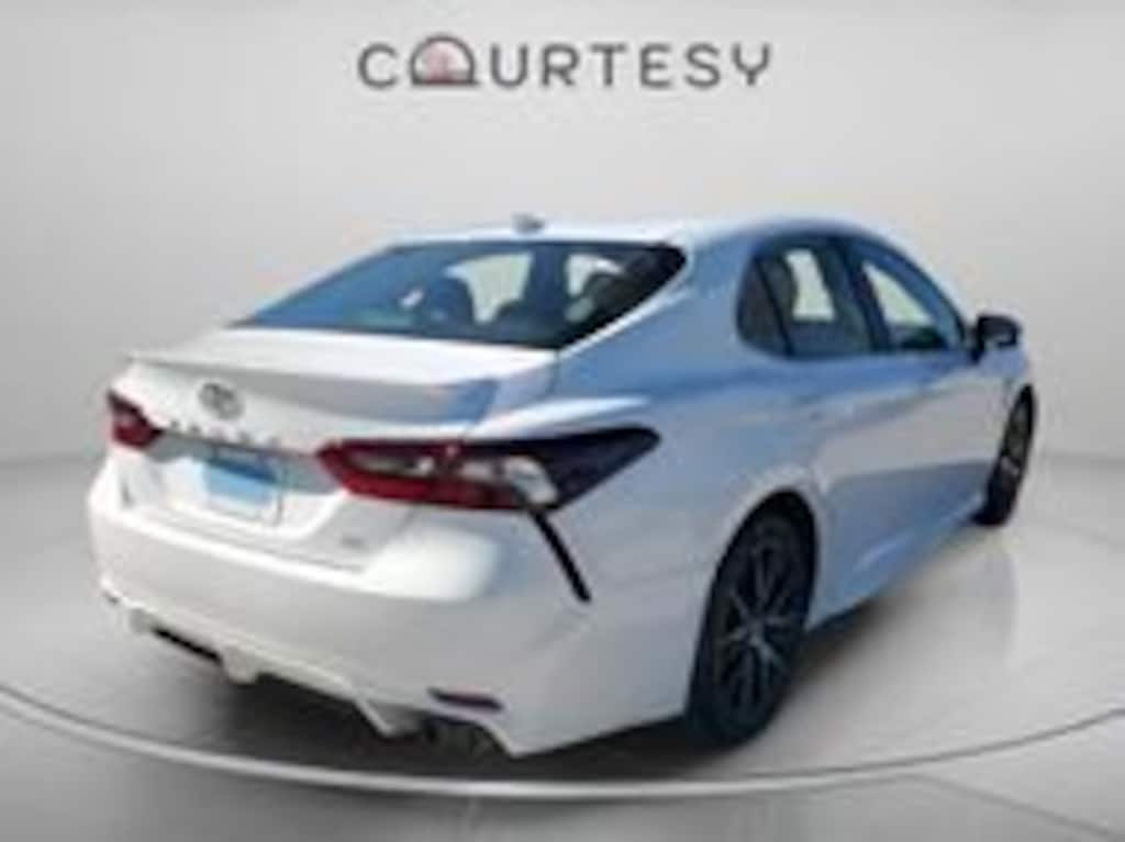 Used 2024 Toyota Camry SE Sedan