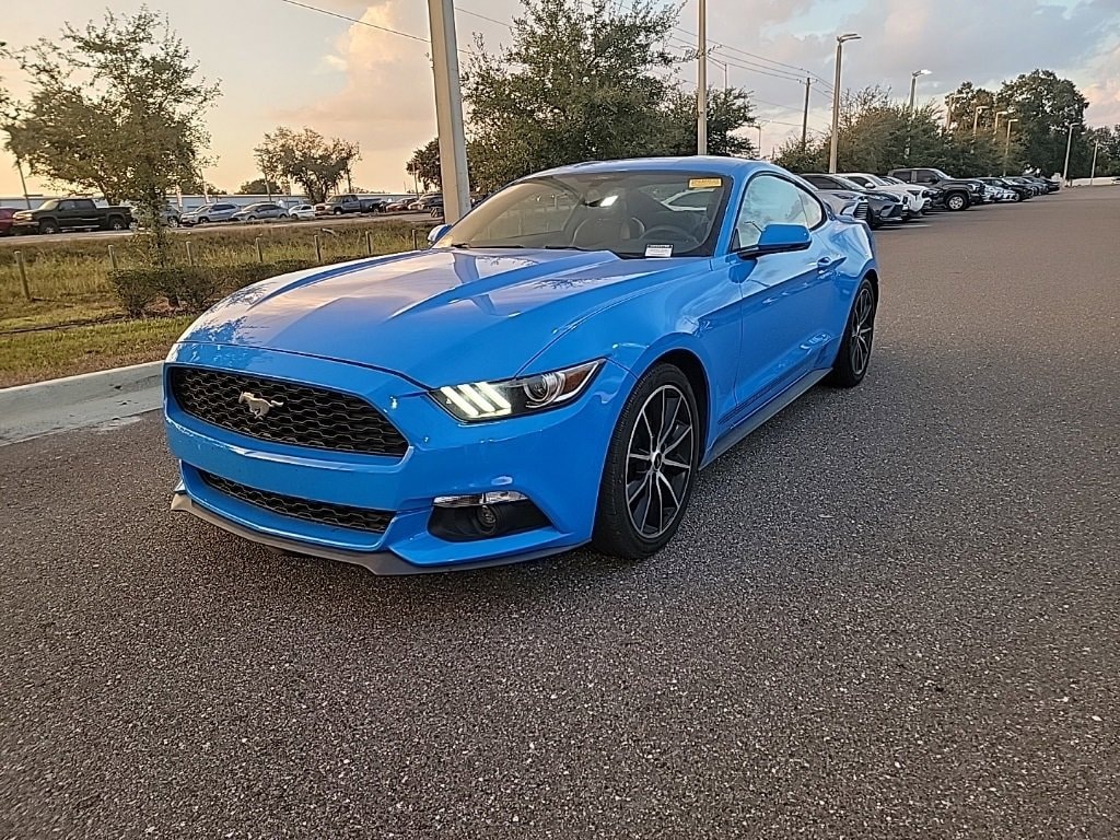 2017 Ford Mustang EcoBoost Premium