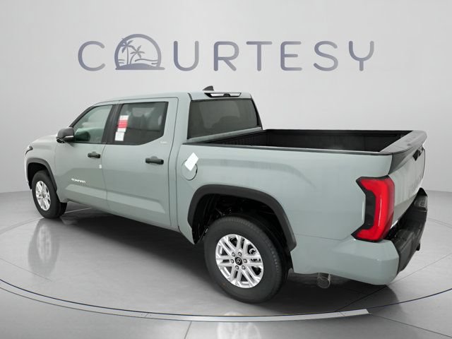 2025 Toyota Tundra SR5 - Photo 8