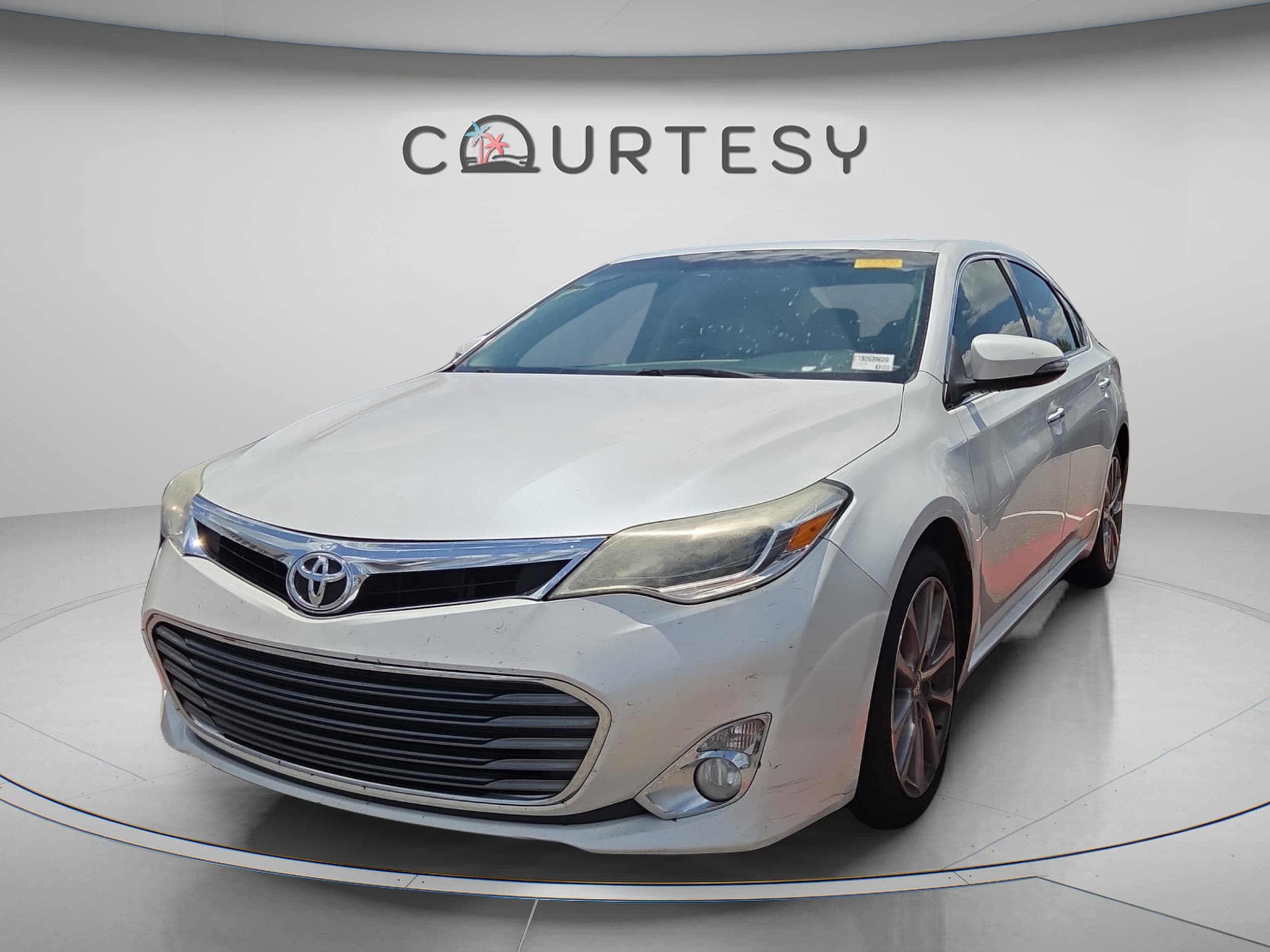 2014 Toyota Avalon XLE Touring's photo