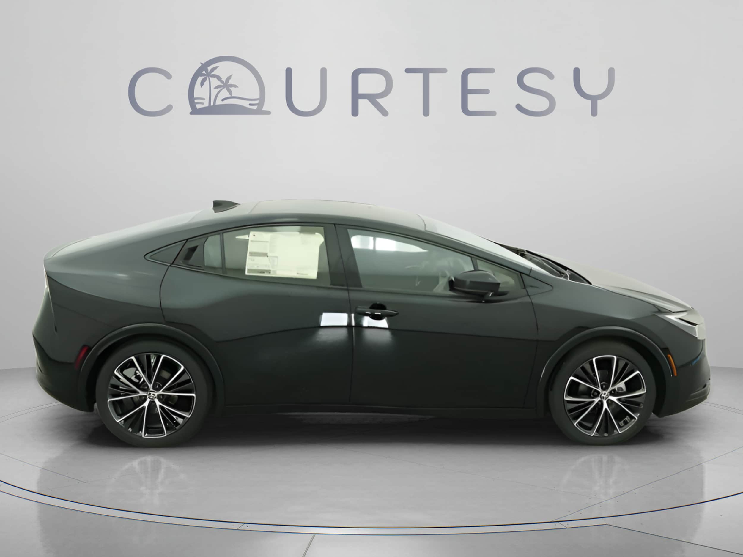 2026 Toyota Prius Limited - Photo 23