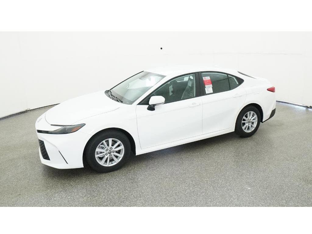 2025 Toyota Camry LE photo 2