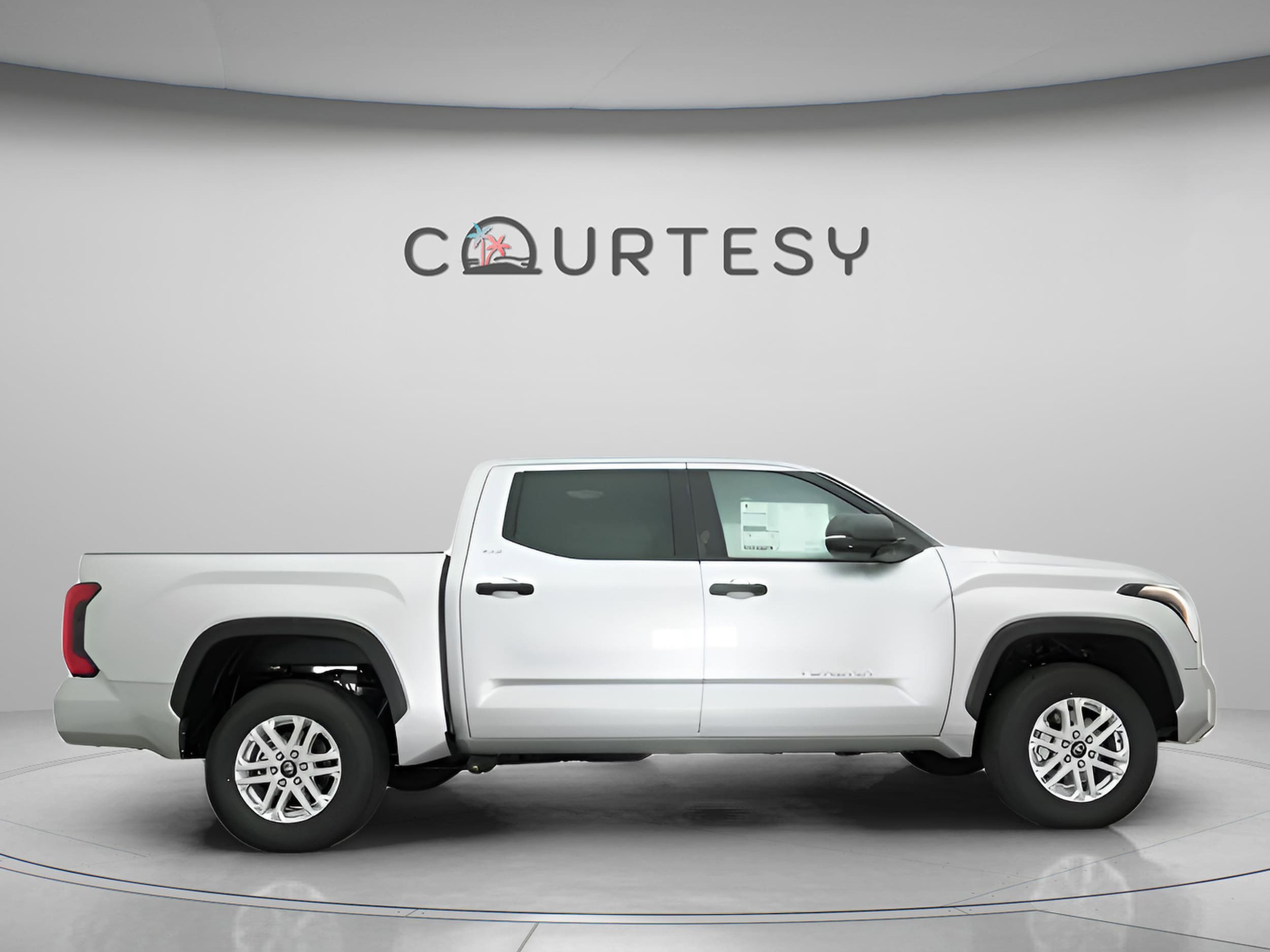 2025 Toyota Tundra SR5 - Photo 18