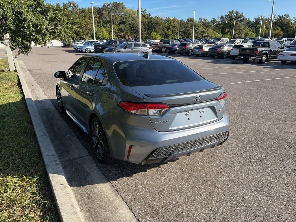 Used 2021 Toyota Corolla SE with VIN 5YFS4MCE3MP095693 for sale in Northfield, Minnesota
