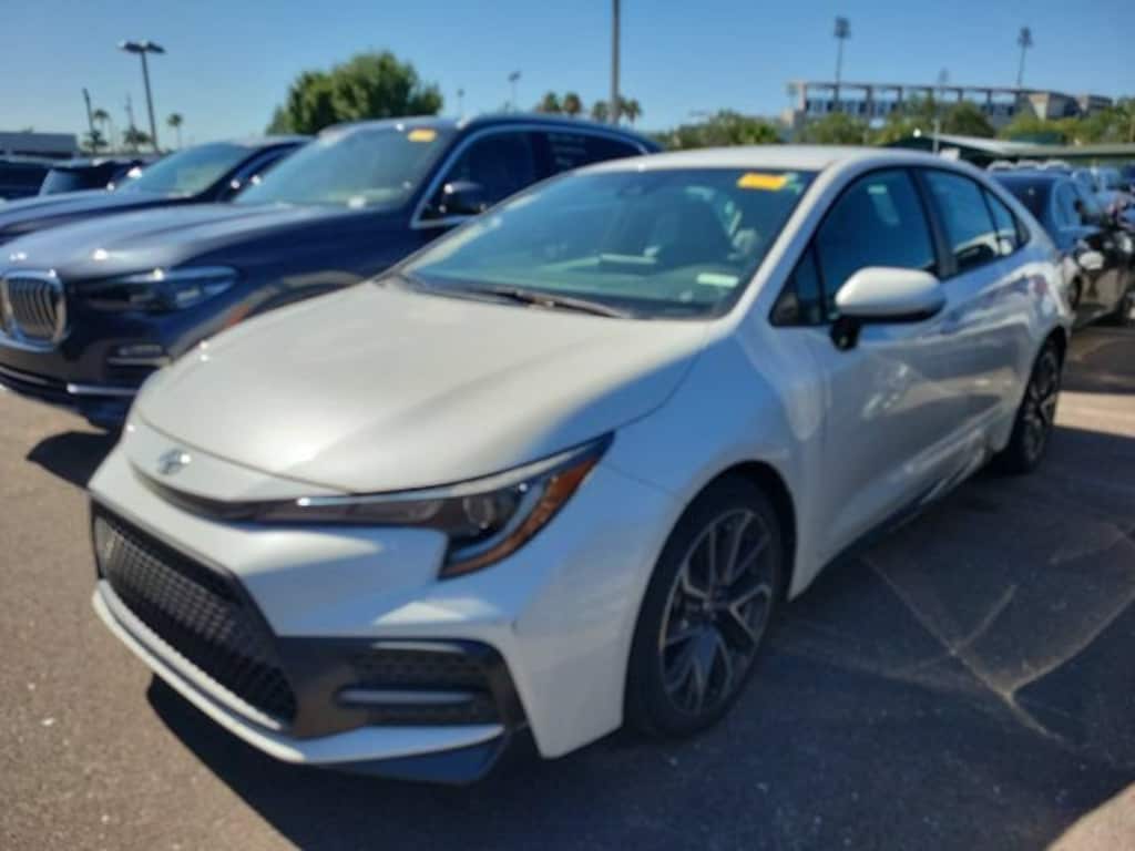 Used 2020 Toyota Corolla SE Sedan