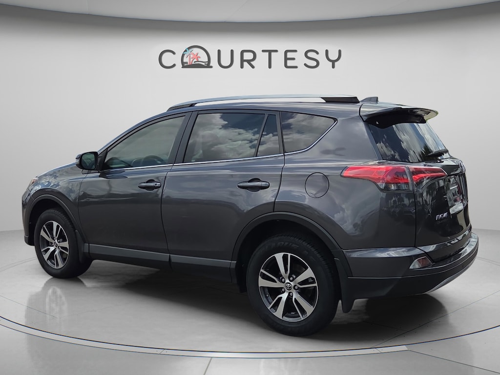 Used 2018 Toyota RAV4 XLE SUV
