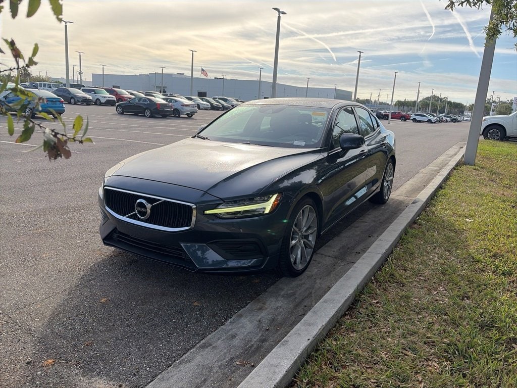2020 Volvo S60 Momentum