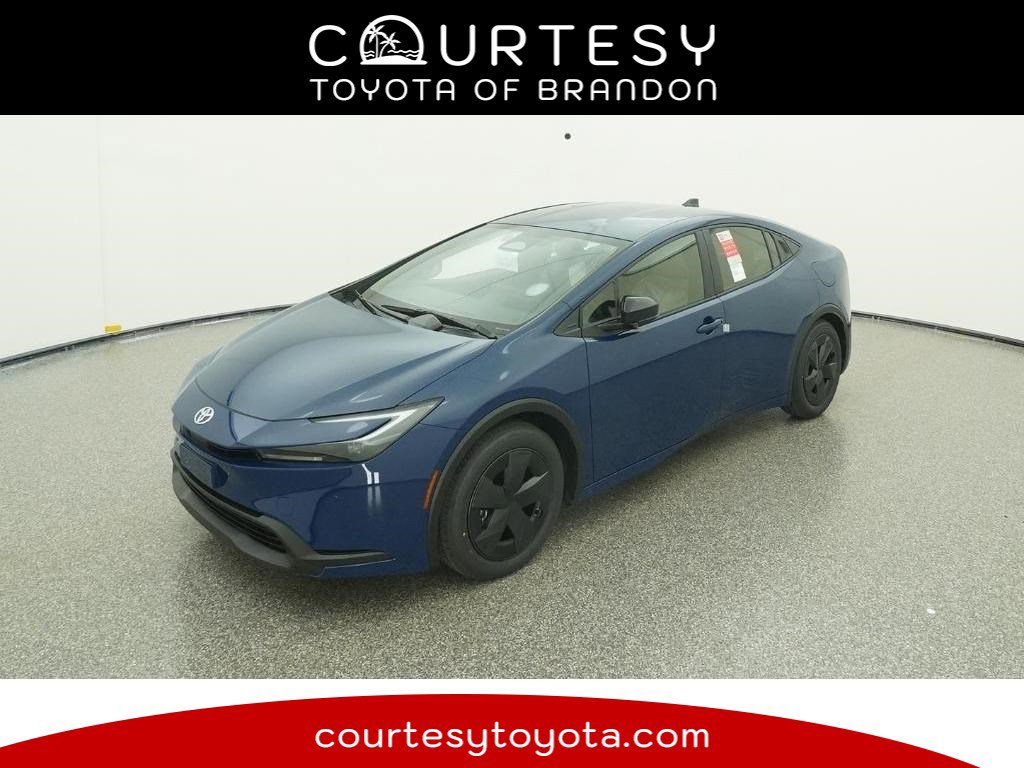 2026 Toyota Prius LE's photo