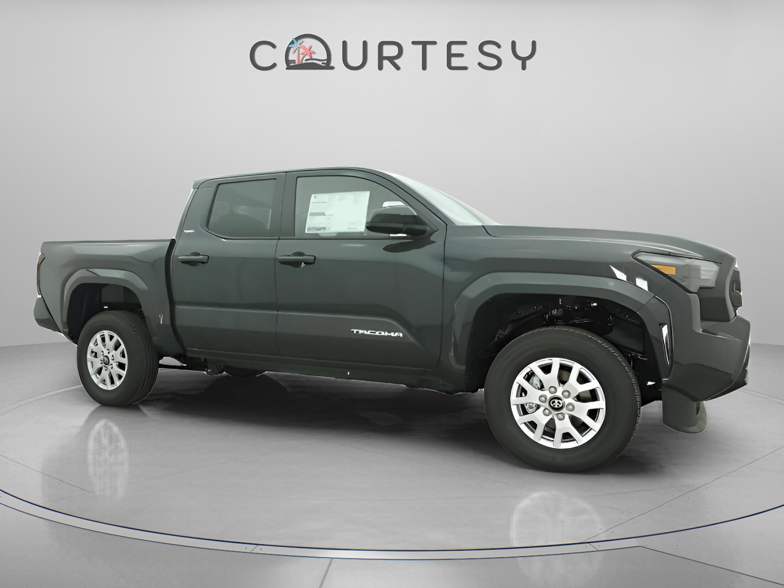 2026 Toyota Tacoma SR5 - Photo 17