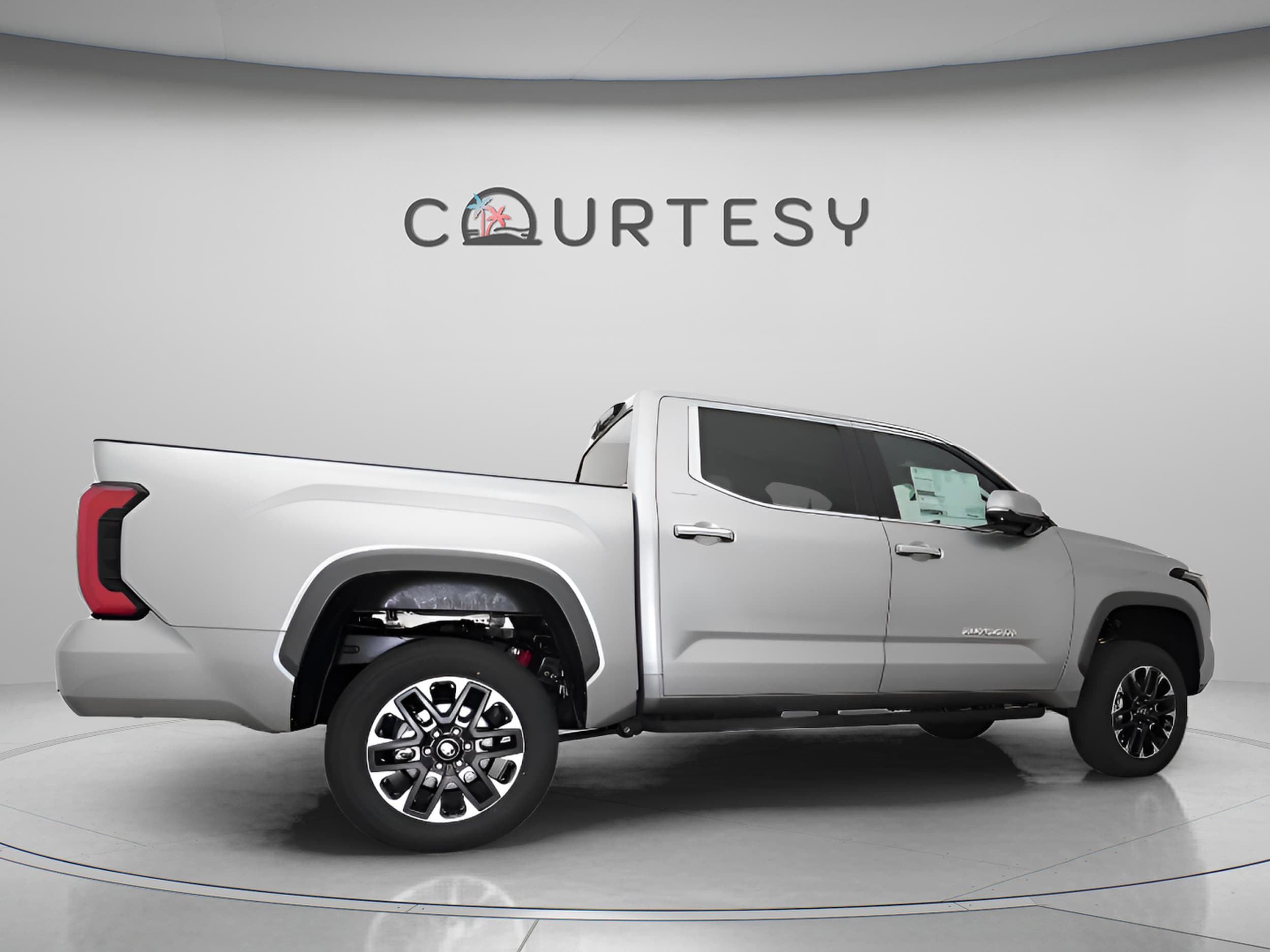 2026 Toyota Tundra Limited - Photo 16
