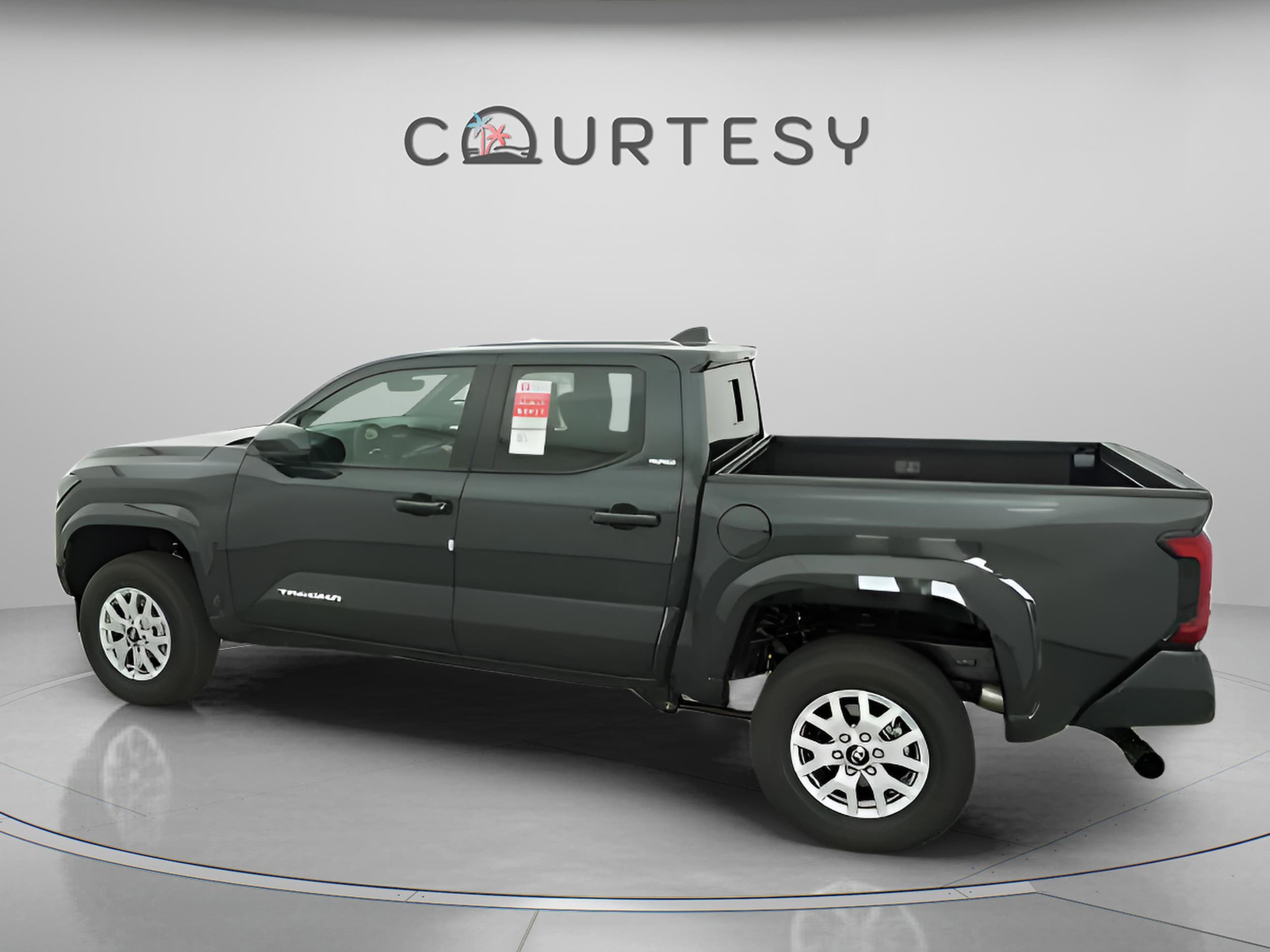 2026 Toyota Tacoma SR5 - Photo 7