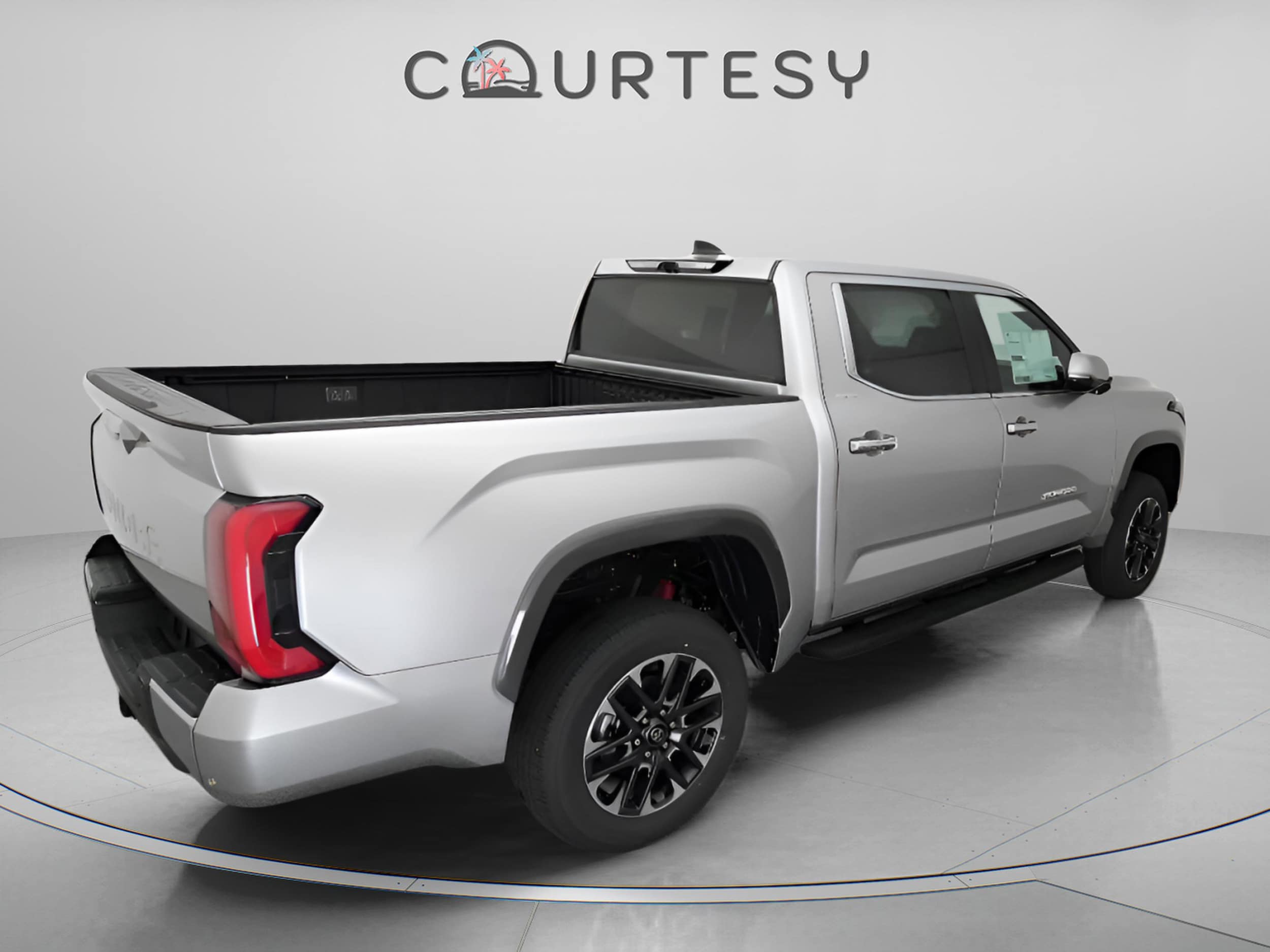 2026 Toyota Tundra Limited - Photo 14