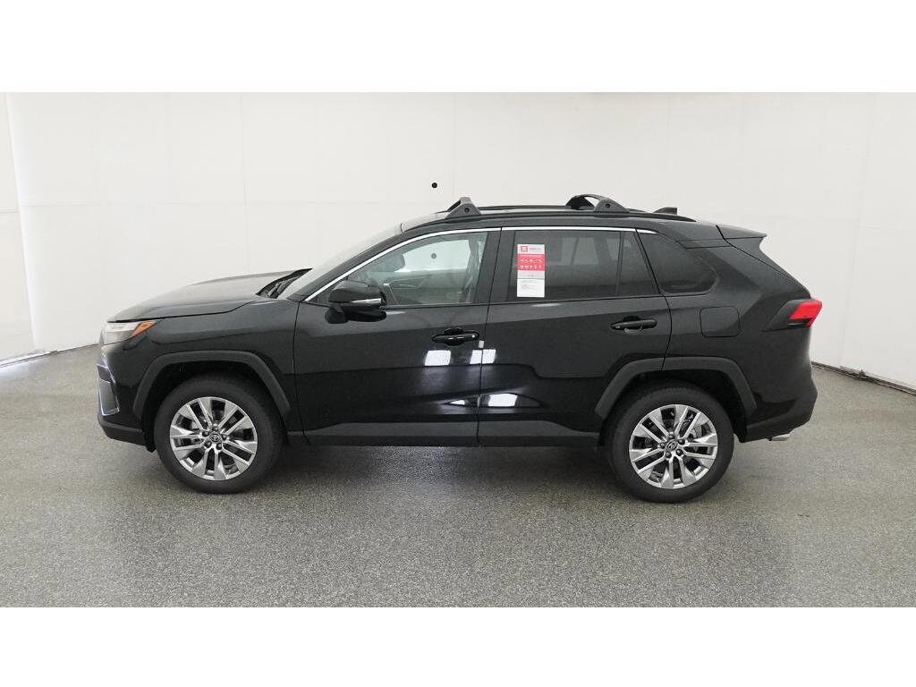 2025 Toyota RAV4 XLE Premium photo 2