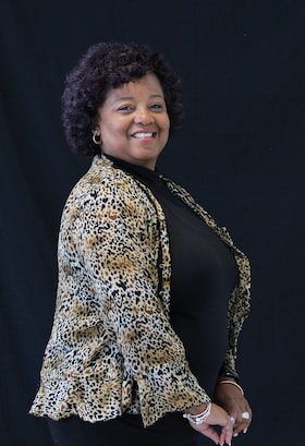 Staff member Sharon Alexander from ID_421794f19cfa