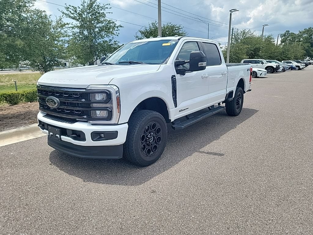 Used 2024 Ford F-250 XLT Truck Crew Cab