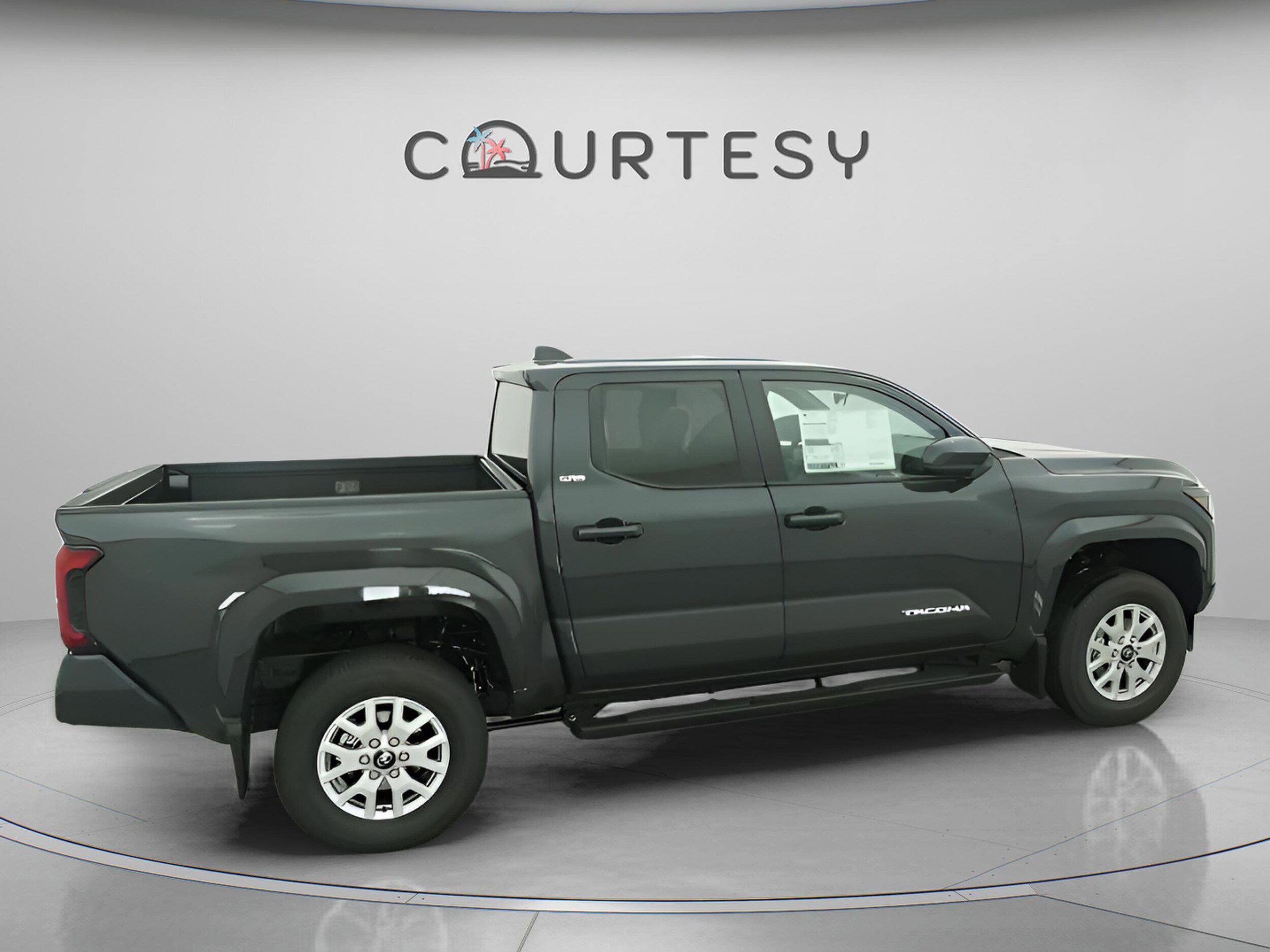2026 Toyota Tacoma SR5 - Photo 14
