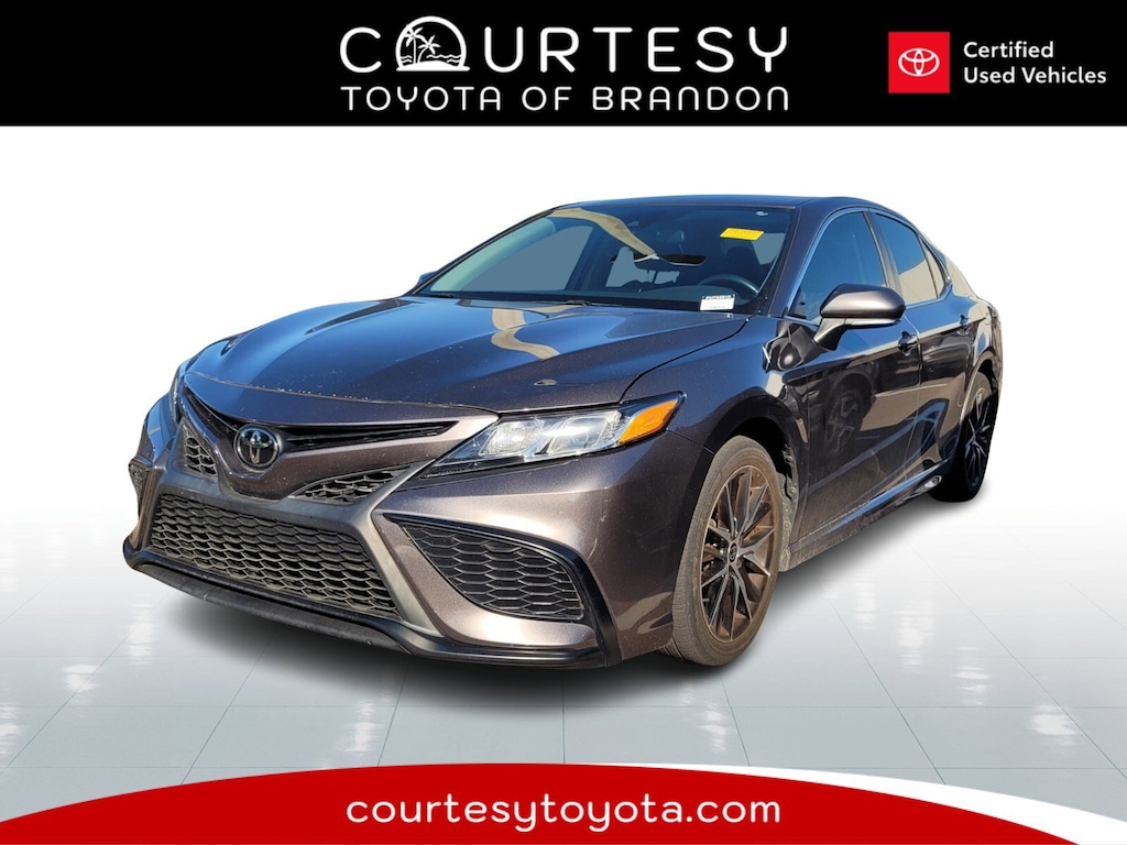 Used 2023 Toyota Camry SE Sedan