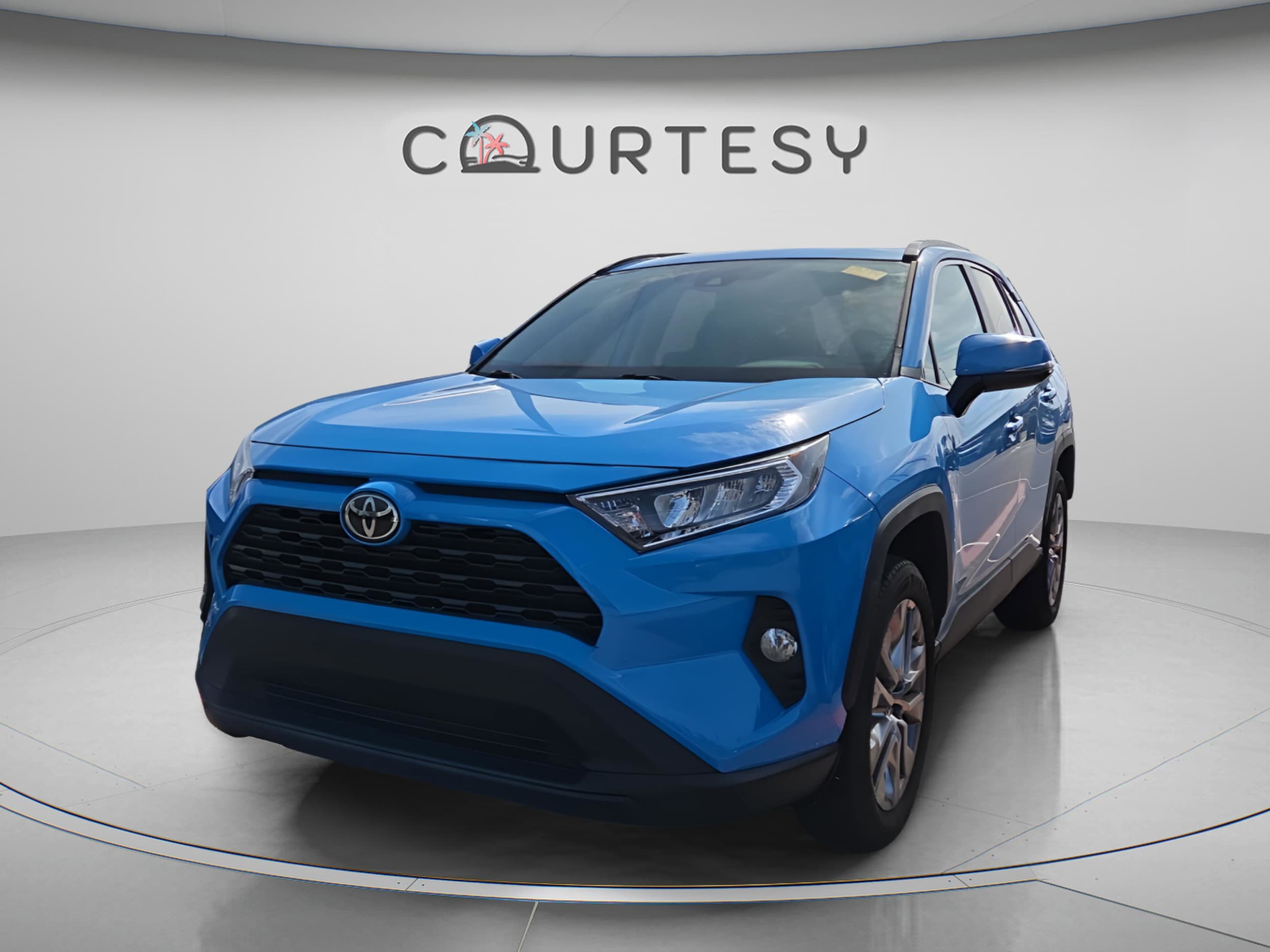 2020 Toyota RAV4 XLE Premium