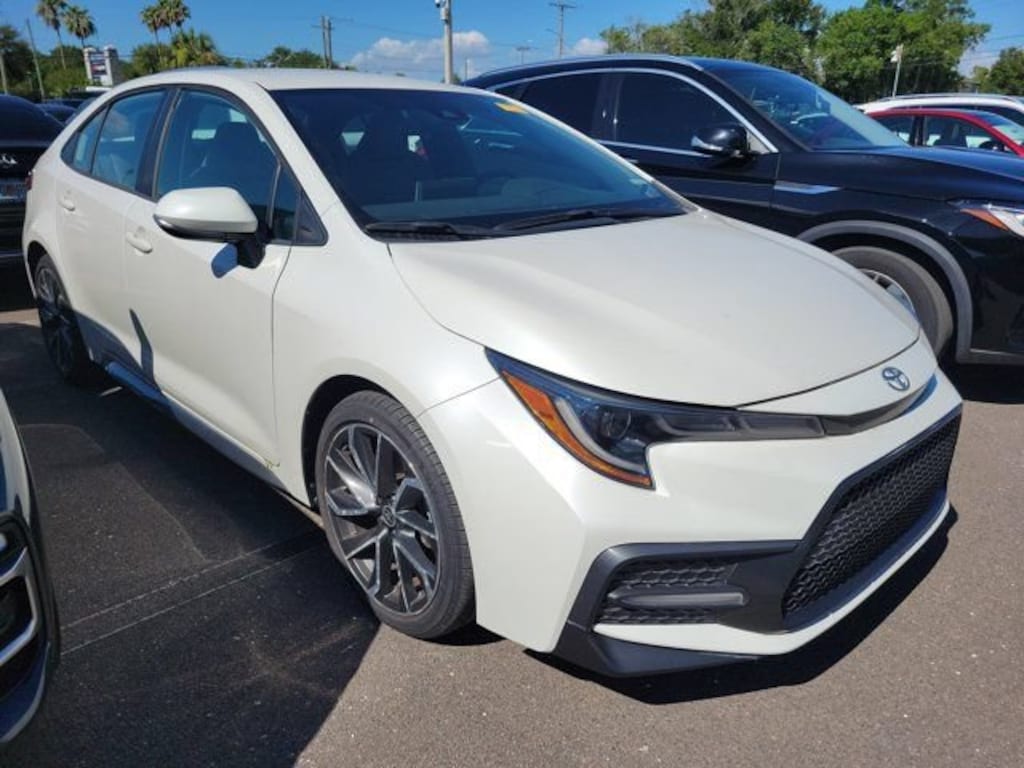 Used 2020 Toyota Corolla SE Sedan