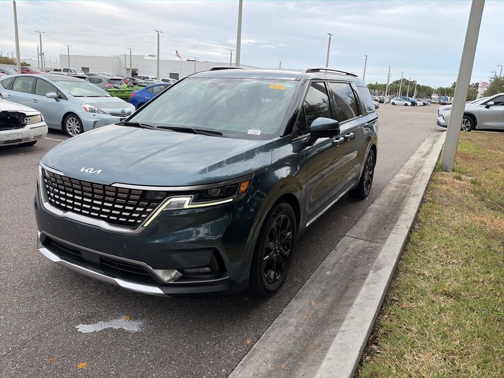 Used 2023 Kia Carnival SX MPV
