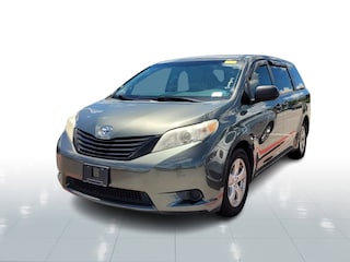 2013 Toyota Sienna L 7 Passenger Van
