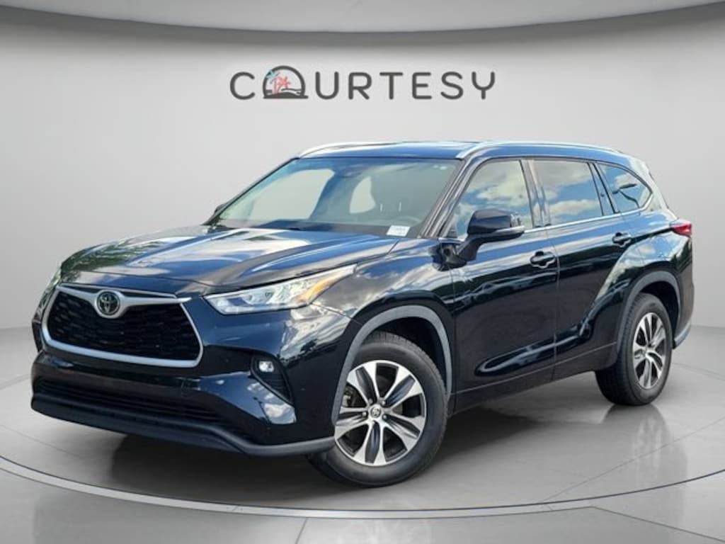 Used 2020 Toyota Highlander XLE SUV
