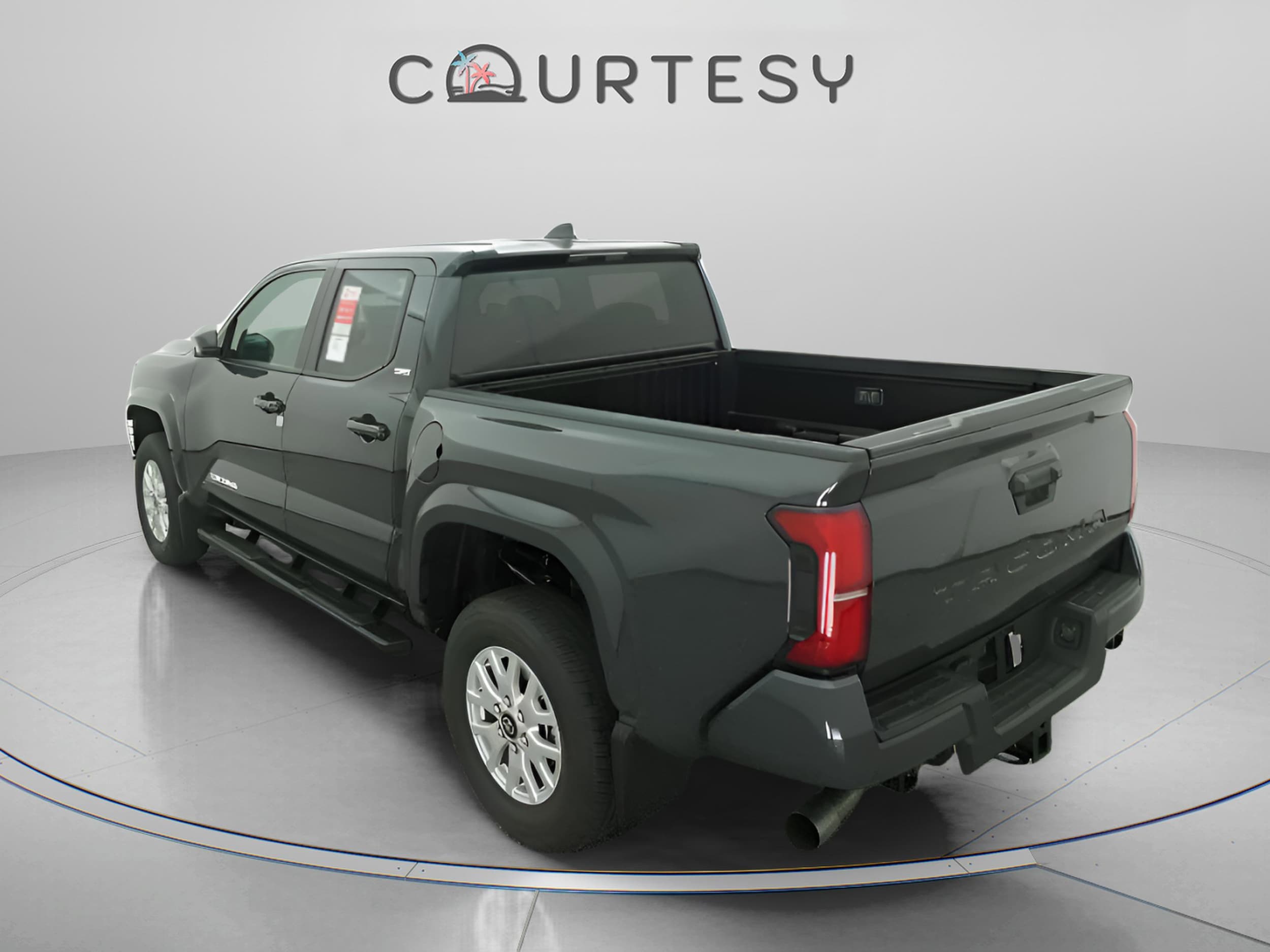 2026 Toyota Tacoma SR5 - Photo 7