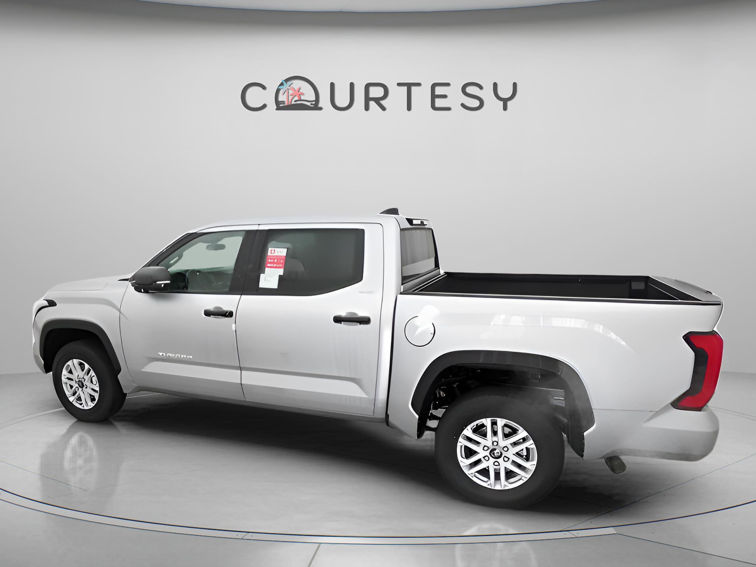 2025 Toyota Tundra SR5 - Photo 11