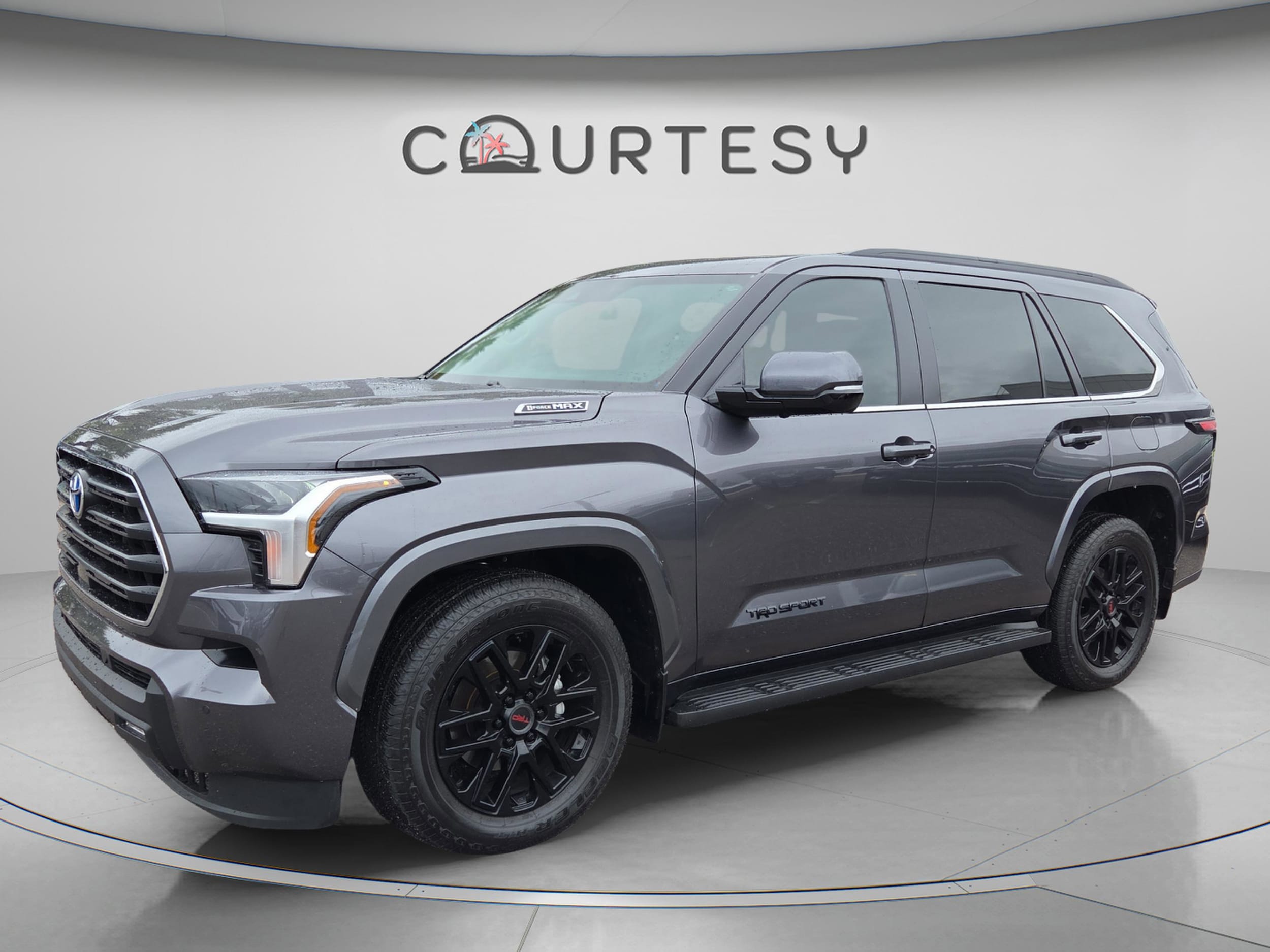 2024 Toyota Sequoia SR5 2WD i-FORCE MAX Hybrid's photo