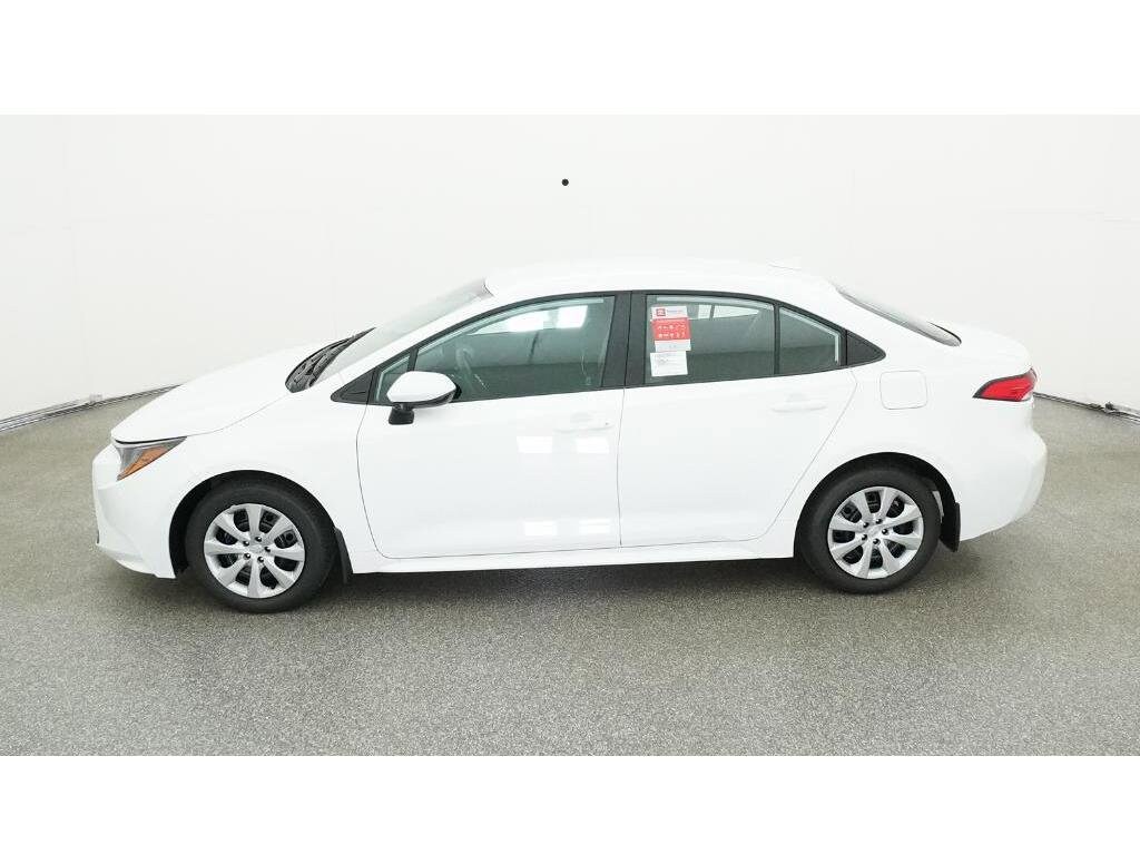 2026 Toyota Corolla LE photo 2