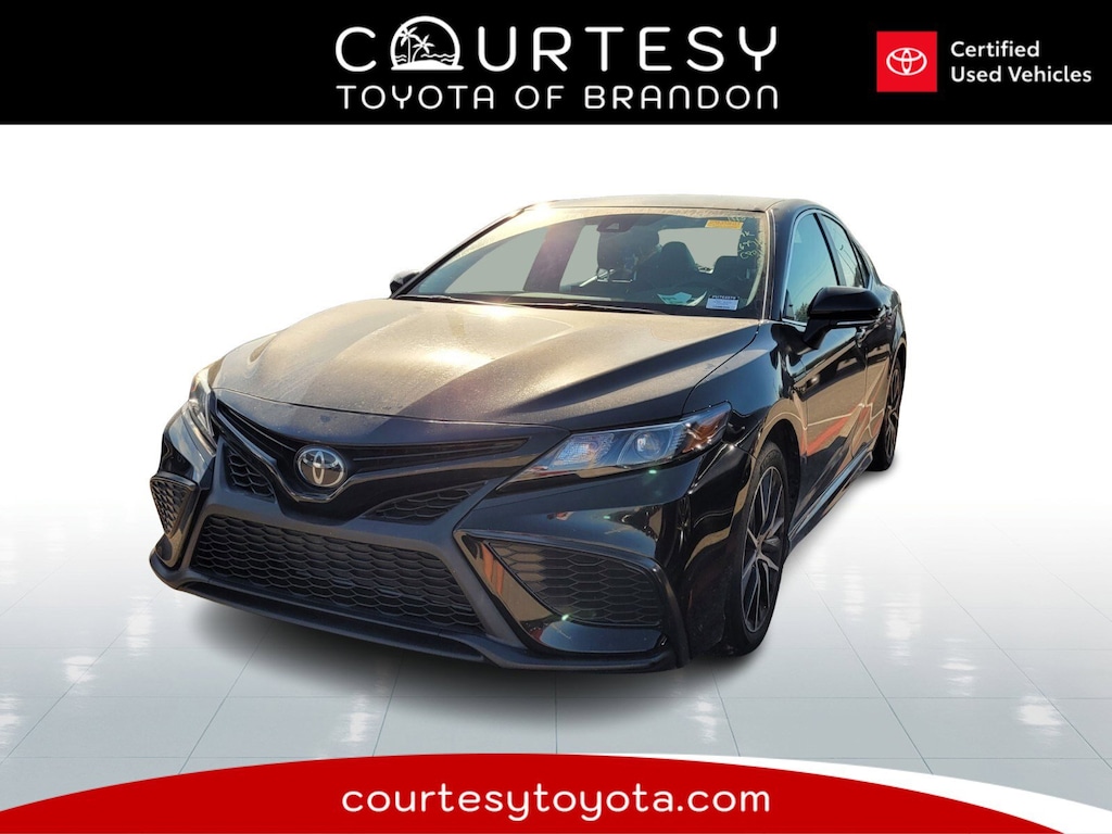 Used 2023 Toyota Camry SE Sedan