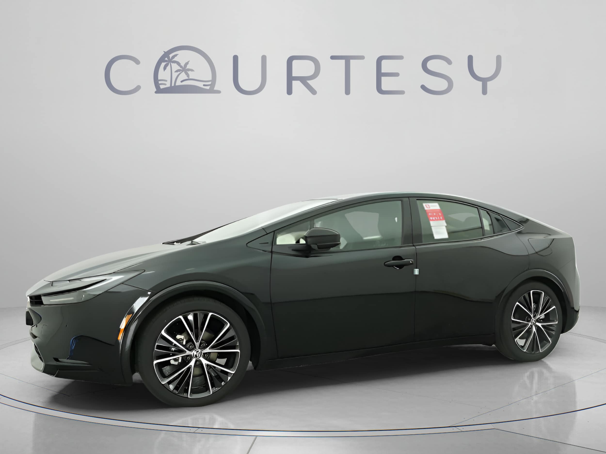 2026 Toyota Prius Limited - Photo 5