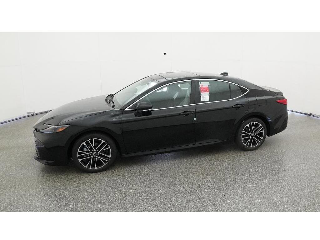 2025 Toyota Camry XLE photo 2