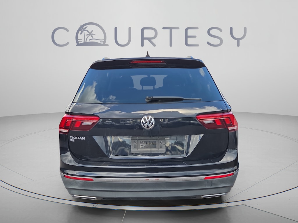 Used 2021 Volkswagen Tiguan SE SUV