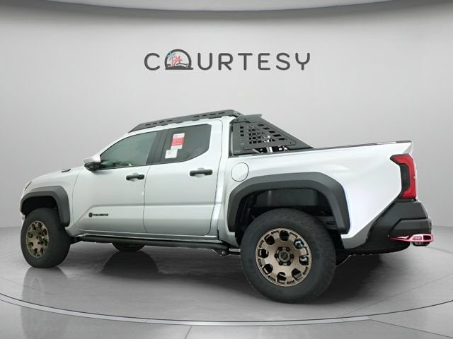 2025 Toyota Tacoma Trailhunter - Photo 8