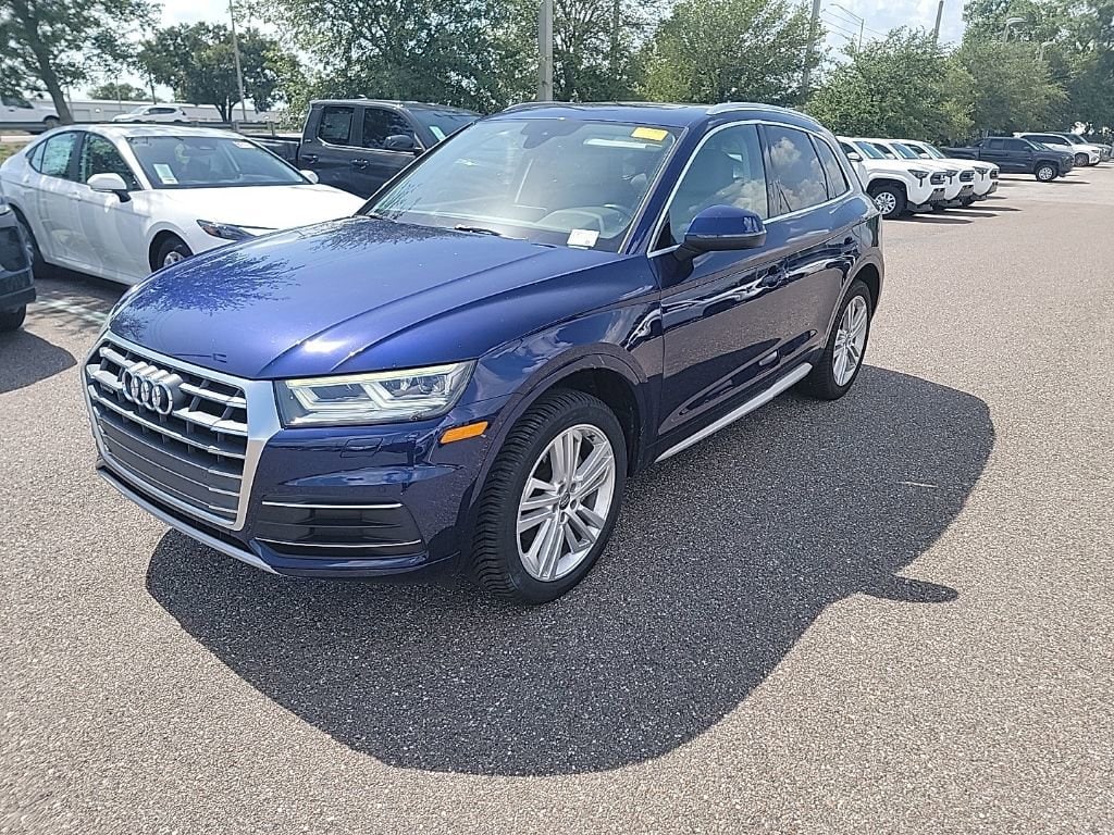 2018 Audi Q5 2.0T quattro S tronic Premium Plus's photo