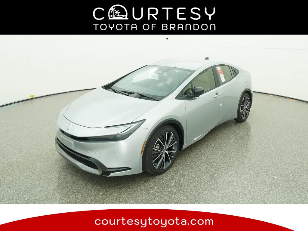 2026 Toyota Prius XLE's photo