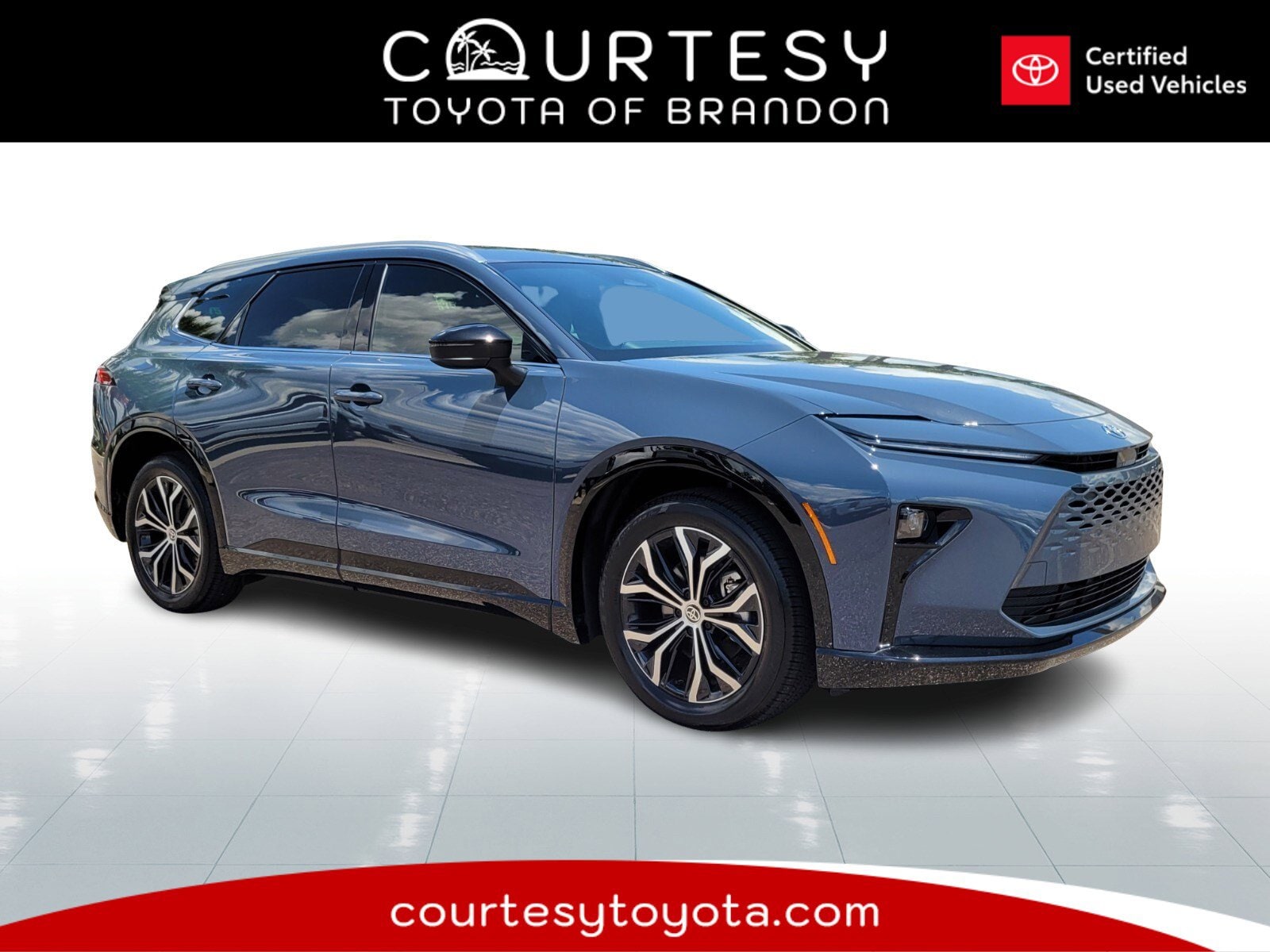 2025 Toyota Crown Signia XLE