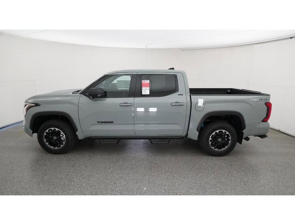 2026 Toyota Tundra SR5 CrewMax photo 3