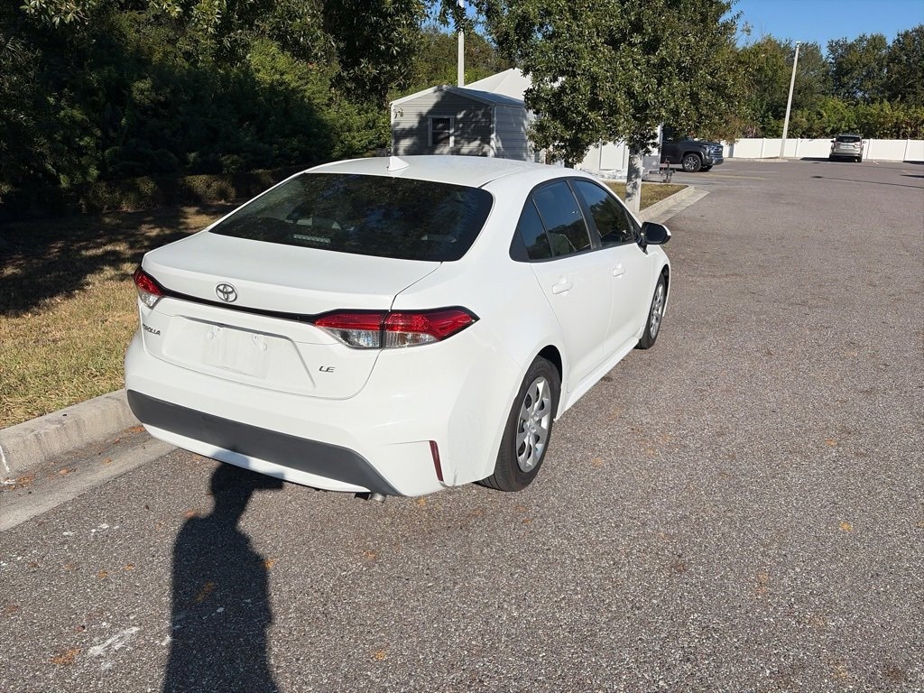 Used 2021 Toyota Corolla LE Sedan