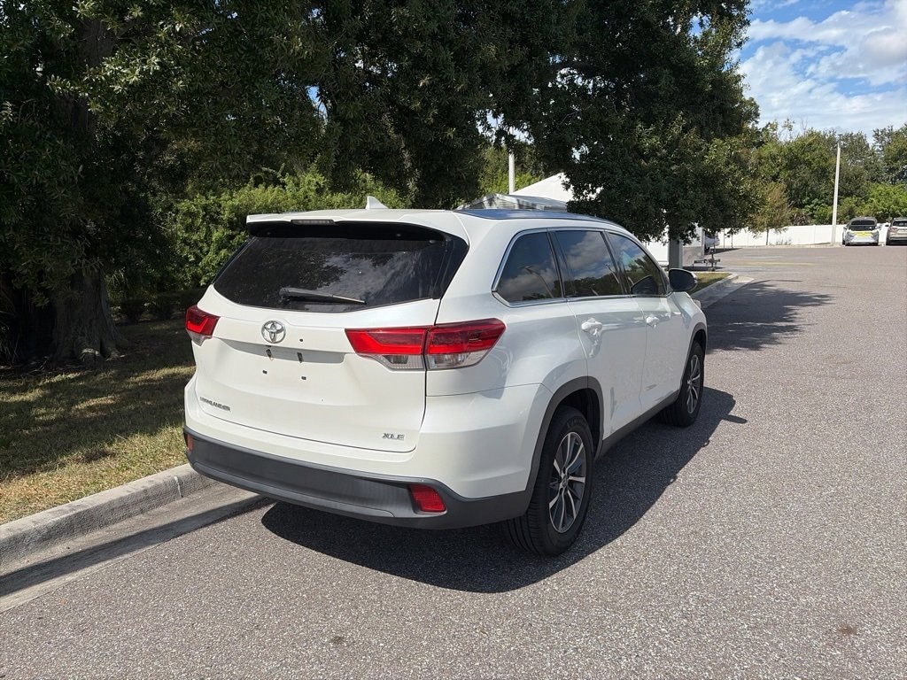Used 2019 Toyota Highlander XLE SUV