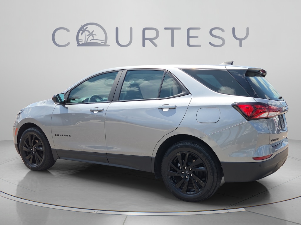 Used 2023 Chevrolet Equinox LS SUV