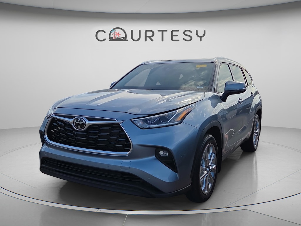 Used 2022 Toyota Highlander Limited SUV