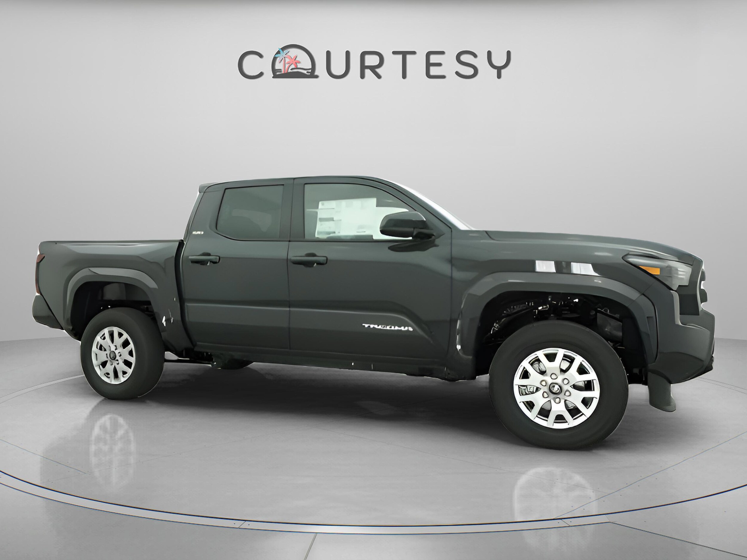 2026 Toyota Tacoma SR5 - Photo 17