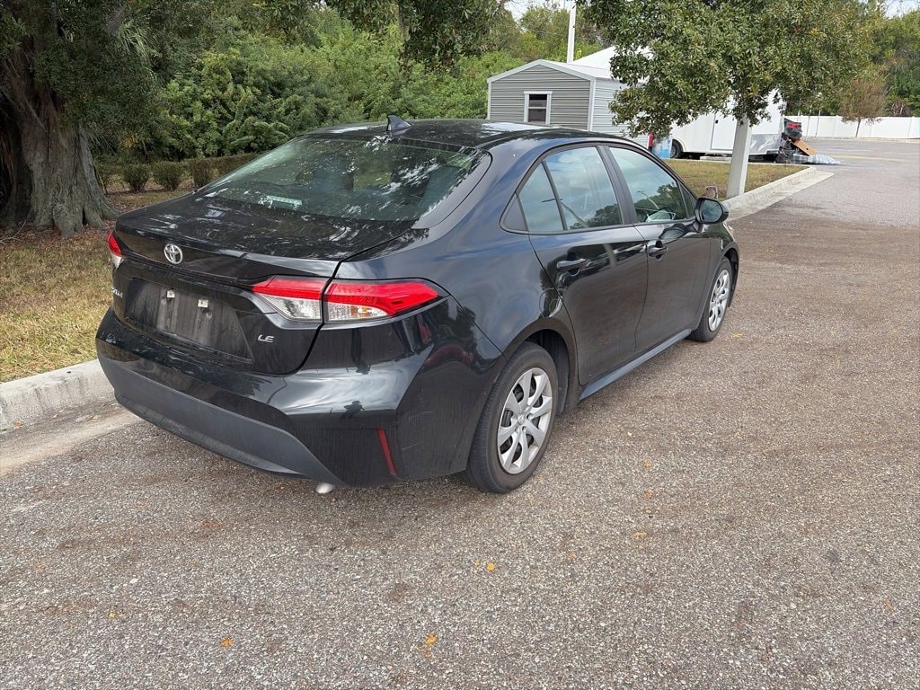 Used 2022 Toyota Corolla LE Sedan