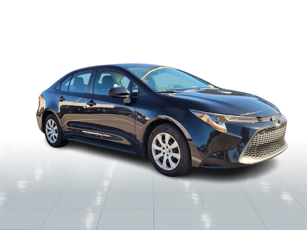 Used 2021 Toyota Corolla LE Sedan