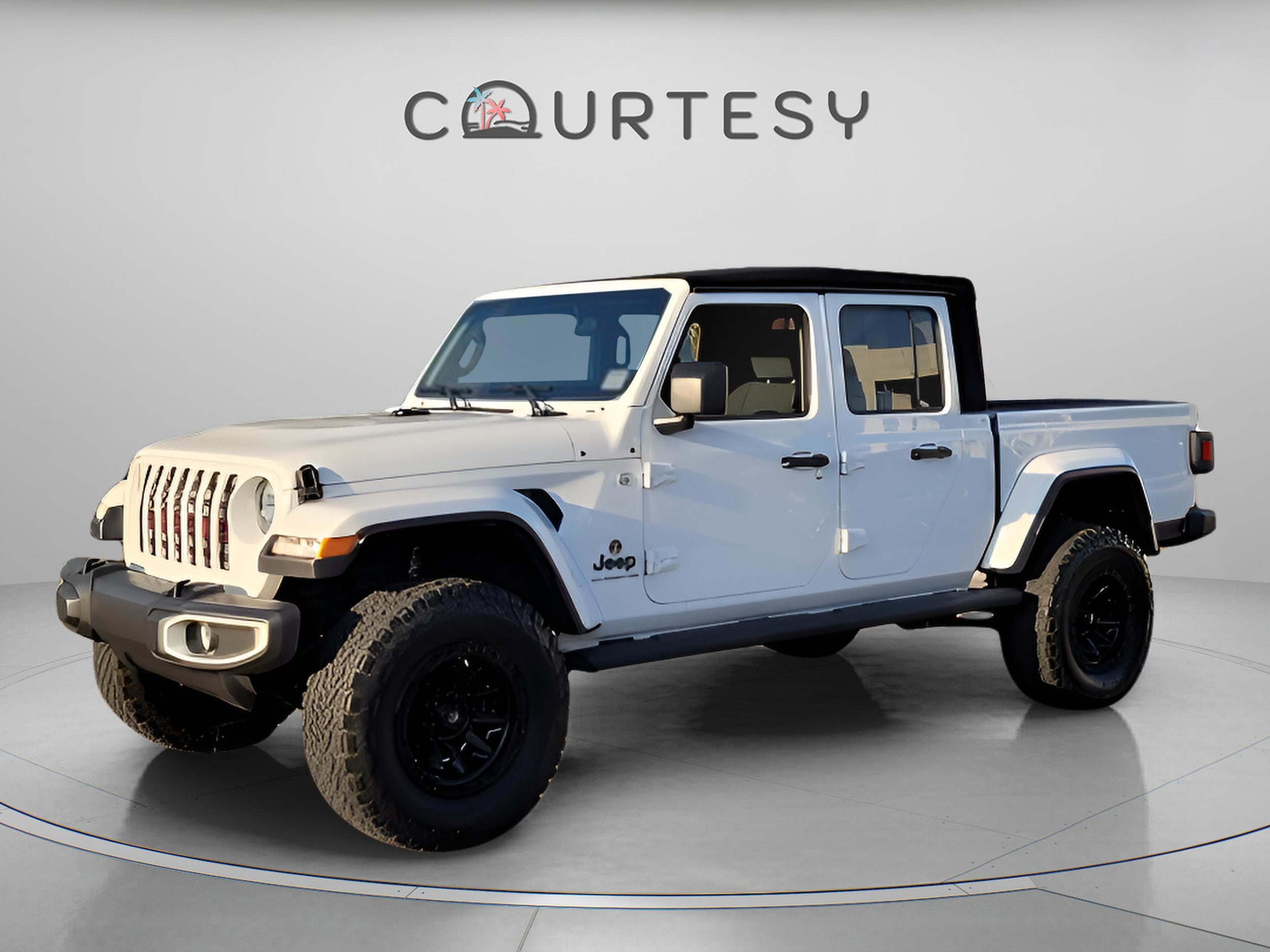 2021 Jeep Gladiator Sport S's photo