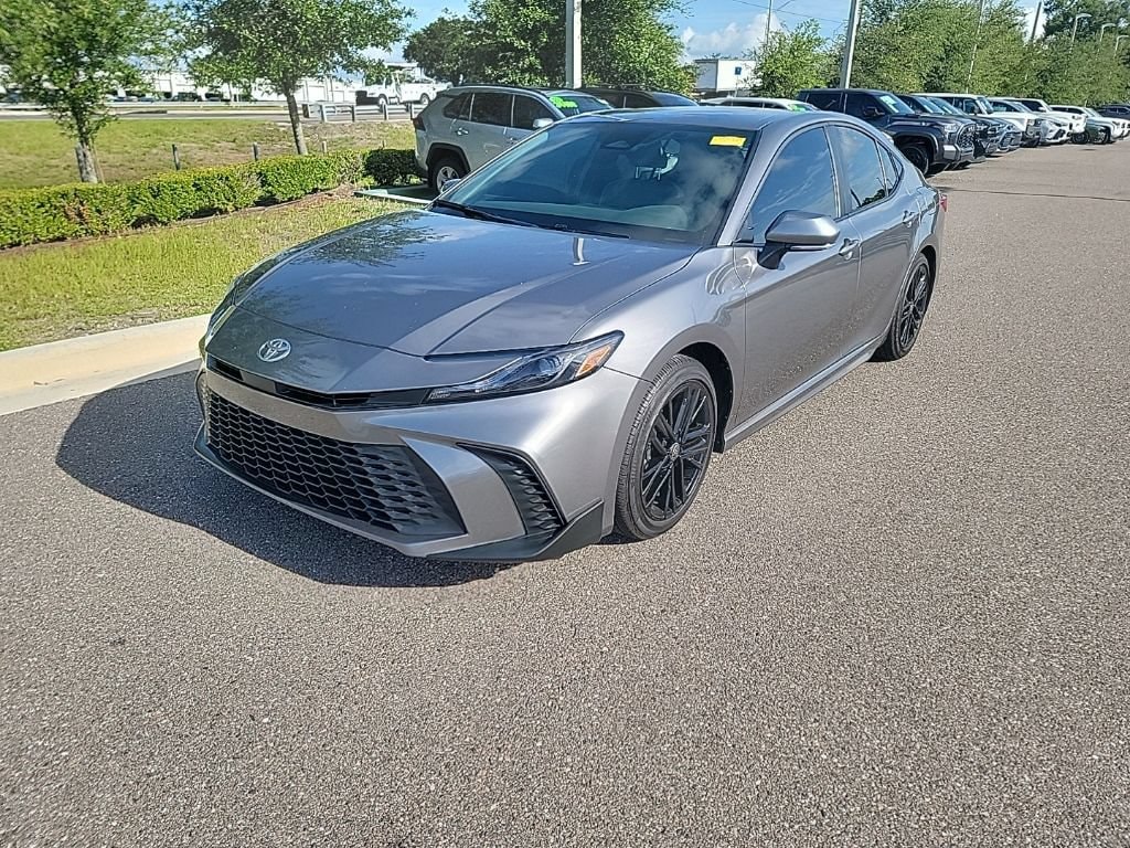 Used 2025 Toyota Camry SE Sedan